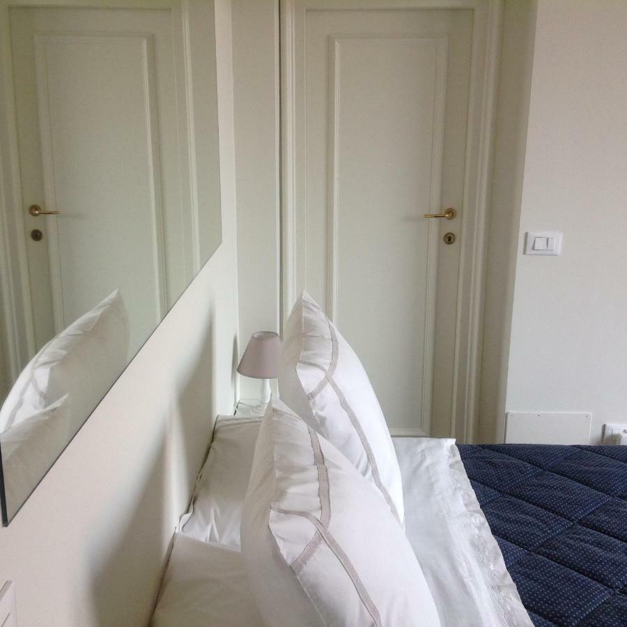 Apartment Pied A Terre With Terrazza In Milan City Center Zewnętrze zdjęcie